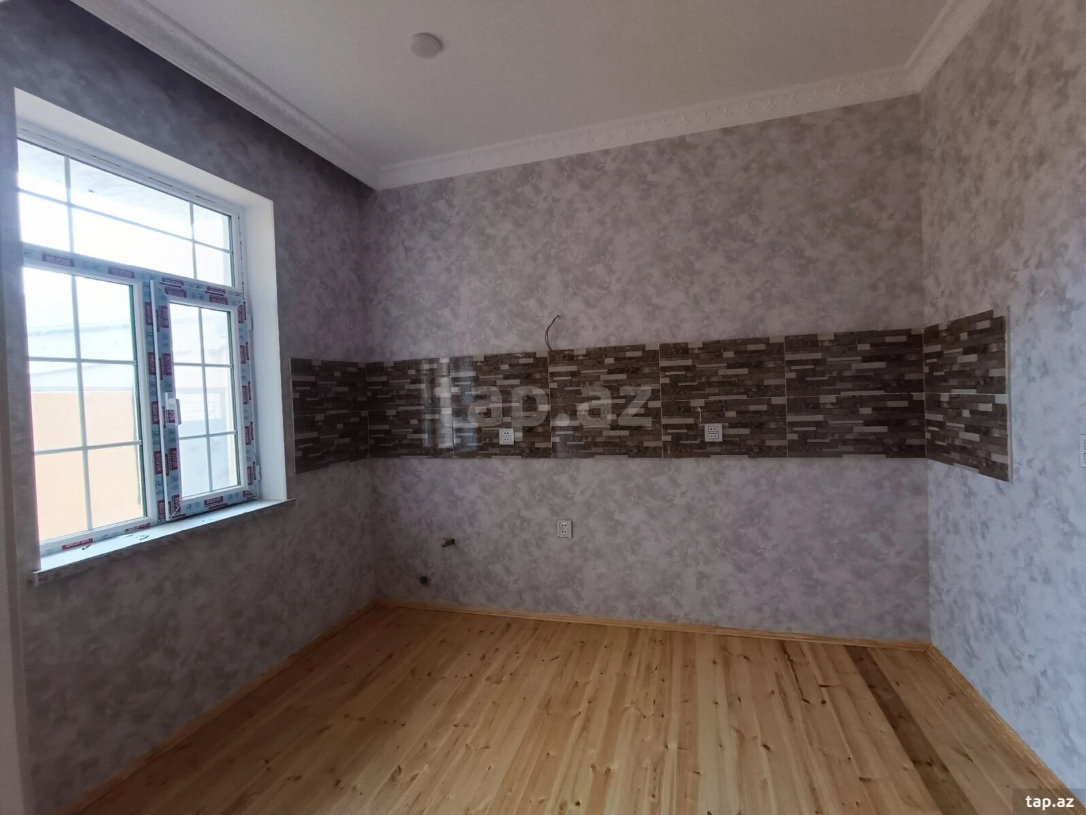 Satılır 3 otaqlı həyət evi