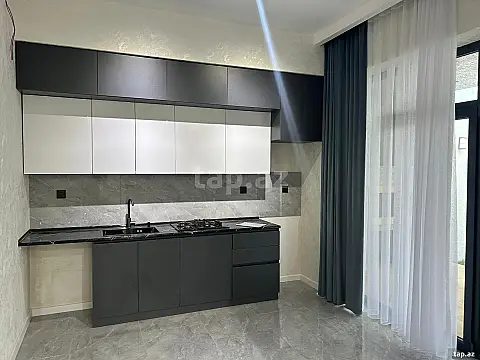 Satılır 4 otaqlı həyət evi