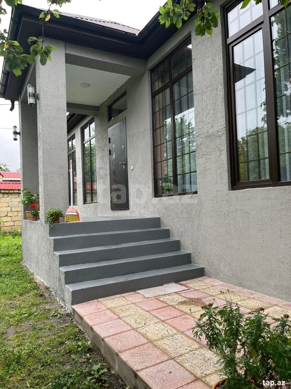 Kirayə verilir 3 otaqlı həyət evi