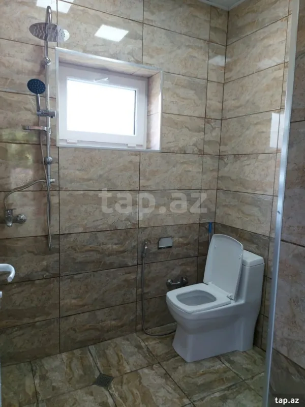 Kirayə verilir 3 otaqlı həyət evi