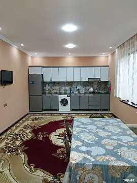 Kirayə verilir 3 otaqlı həyət evi