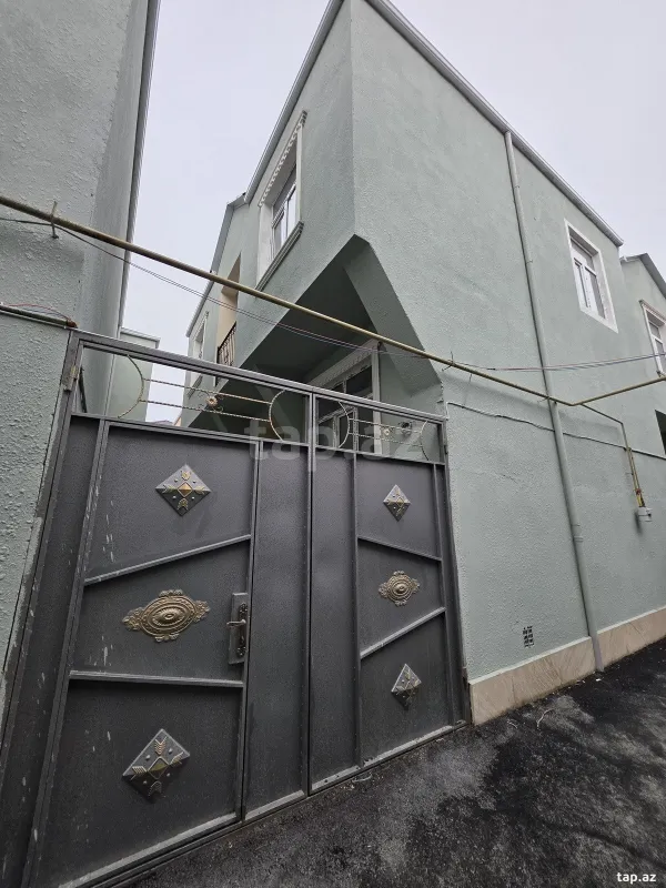 Satılır 4 otaqlı həyət evi 130 m²