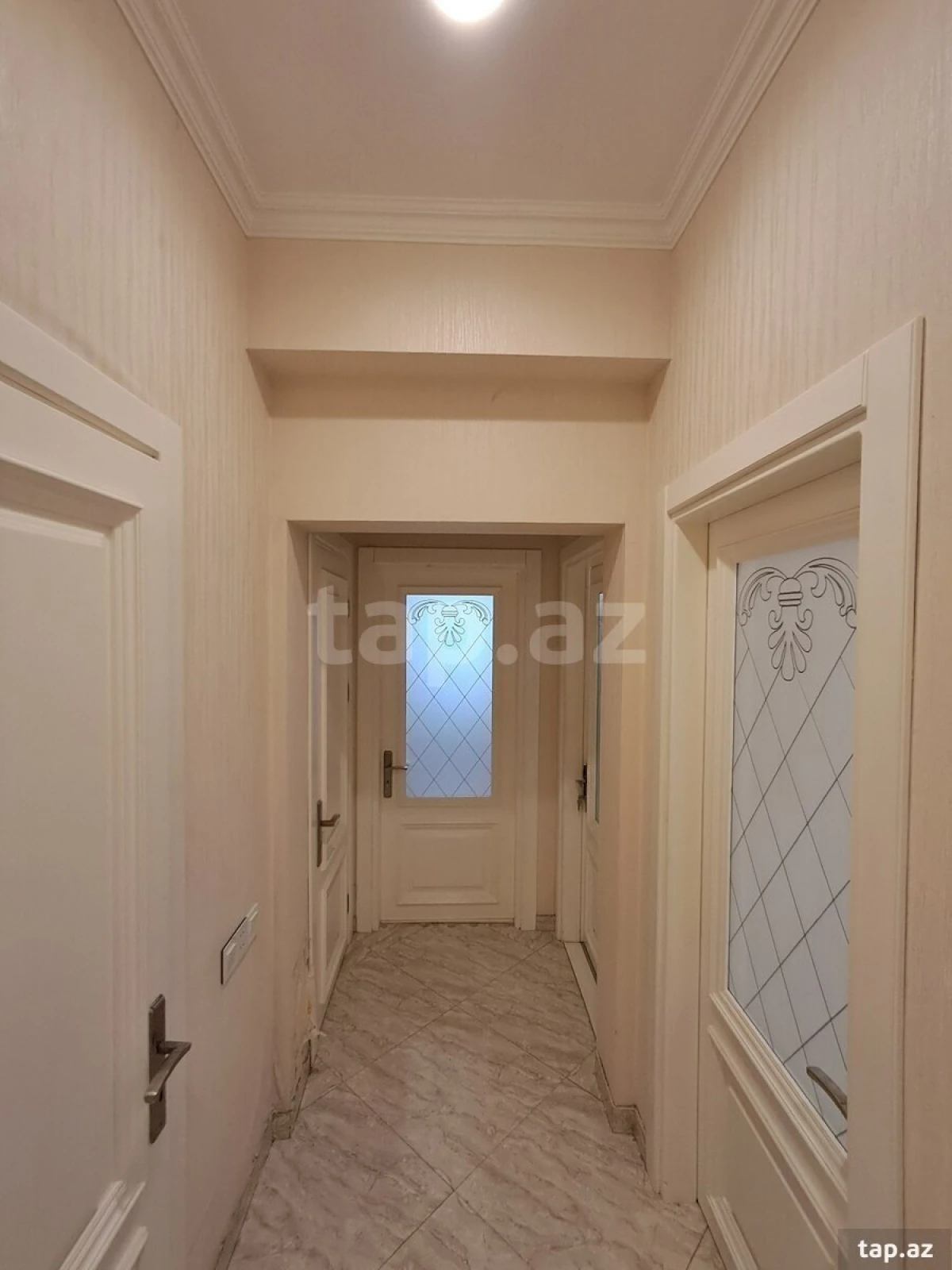 Satılır 2 otaqlı yeni tikili 60 m²