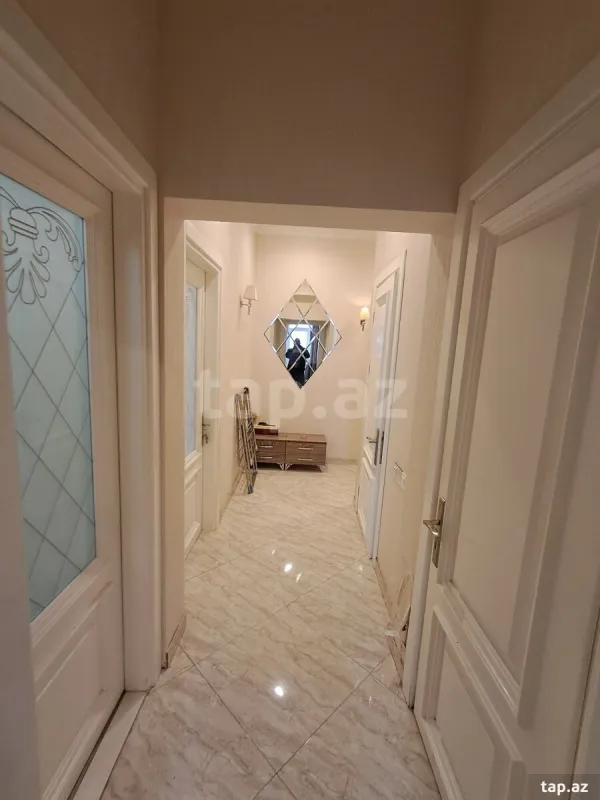 Satılır 2 otaqlı yeni tikili 60 m²