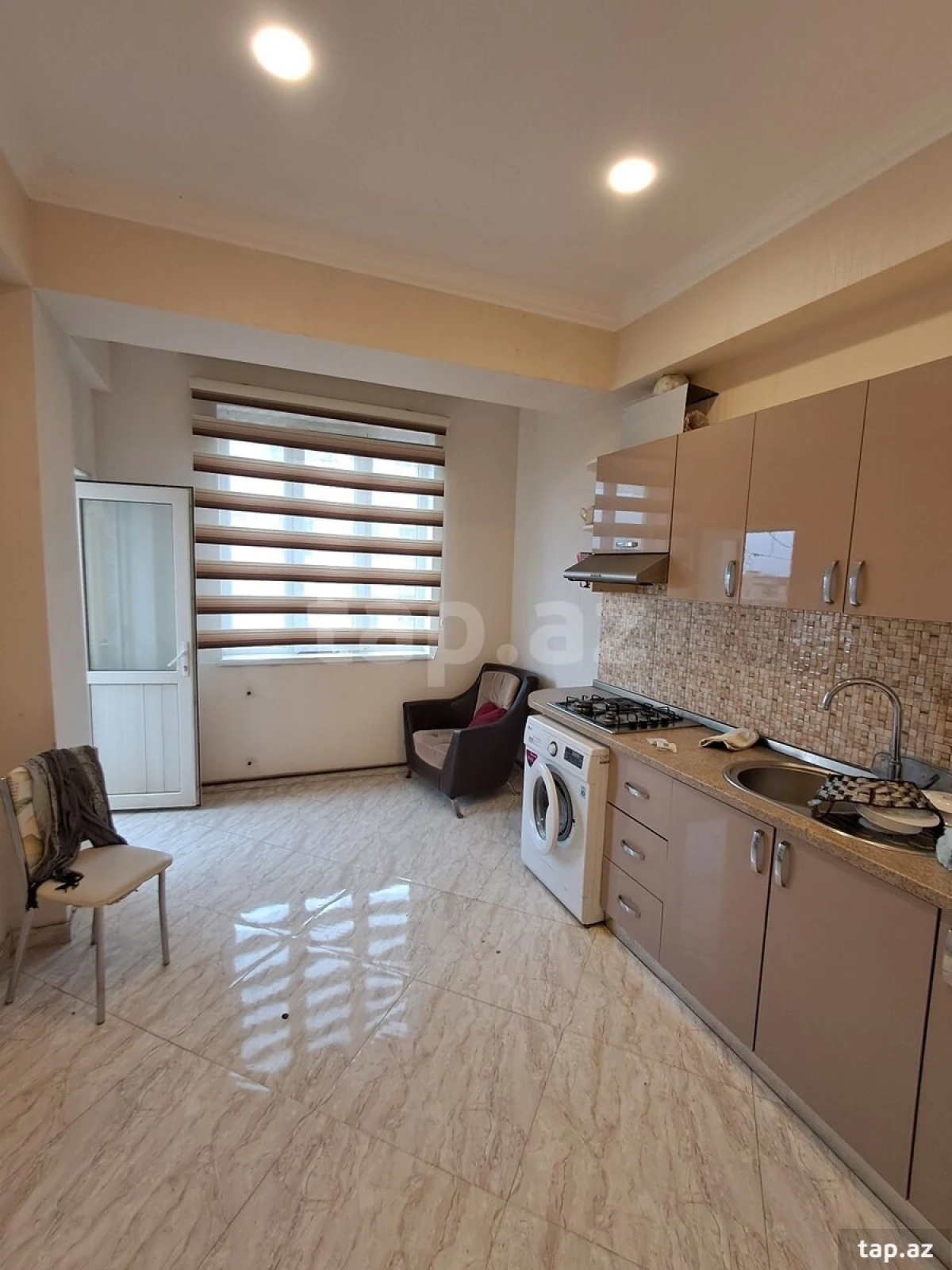 Satılır 2 otaqlı yeni tikili 60 m²