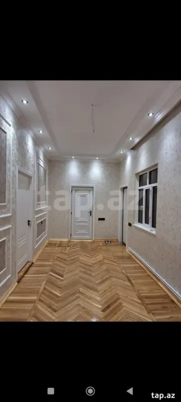 Satılır 9 otaqlı həyət evi 3.5 m²