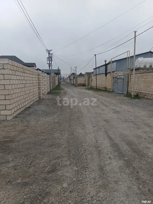 Satılır 4 otaqlı həyət evi