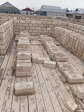 Satılır 4 otaqlı həyət evi