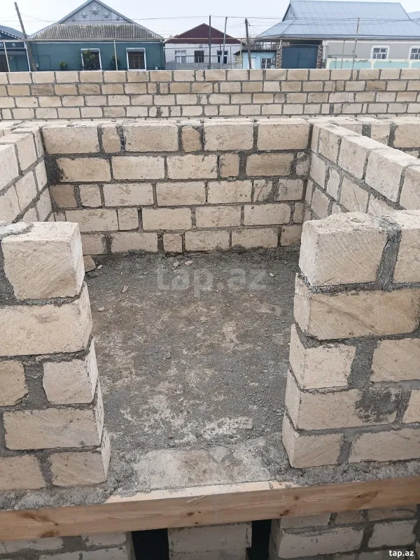 Satılır 4 otaqlı həyət evi