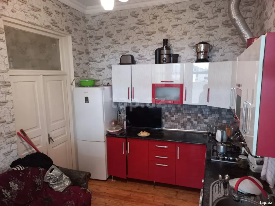 Satılır 3 otaqlı həyət evi