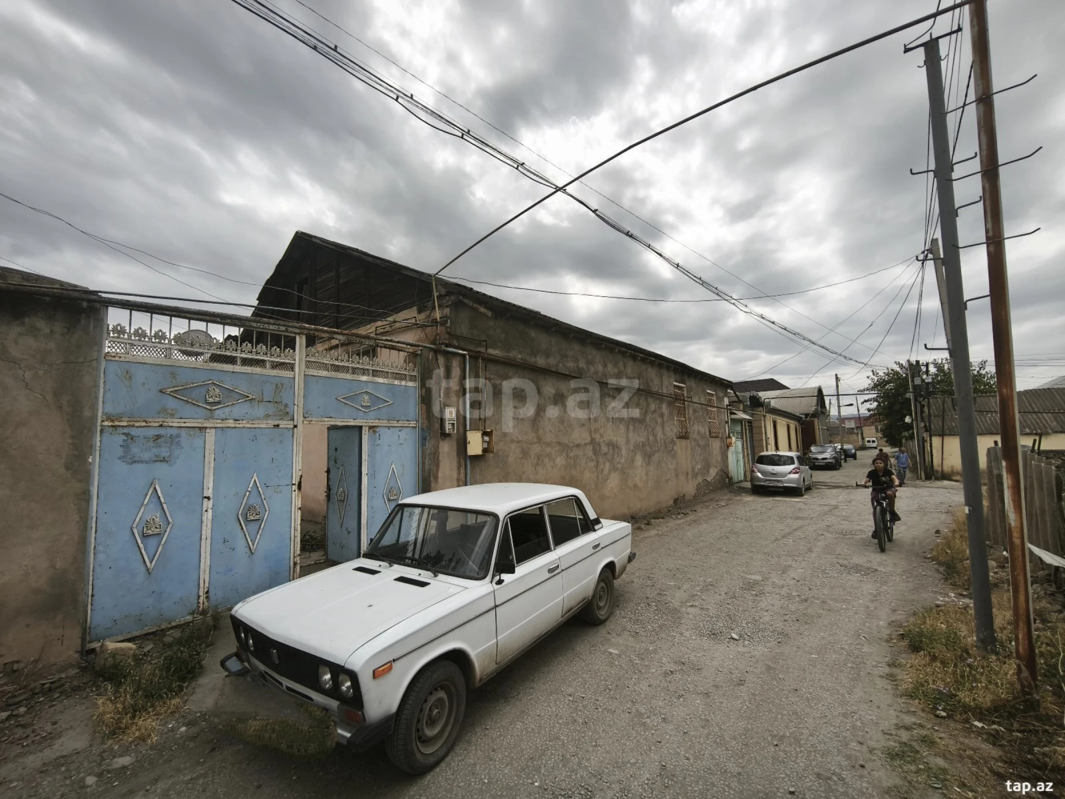 Satılır 3 otaqlı həyət evi