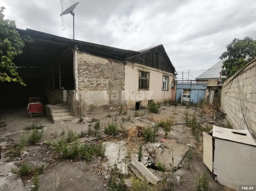 Satılır 3 otaqlı həyət evi