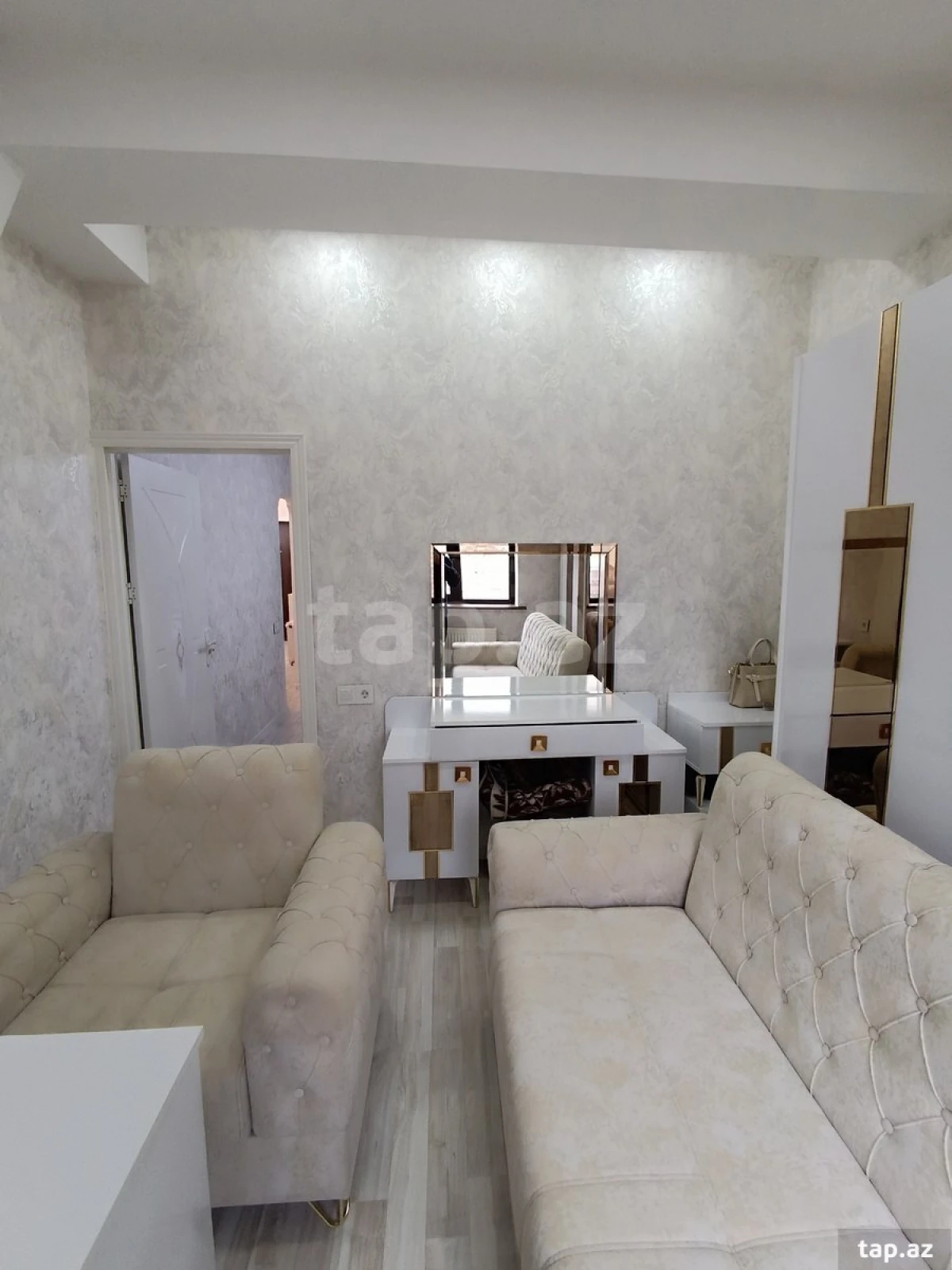 Satılır 3 otaqlı yeni tikili 60 m²