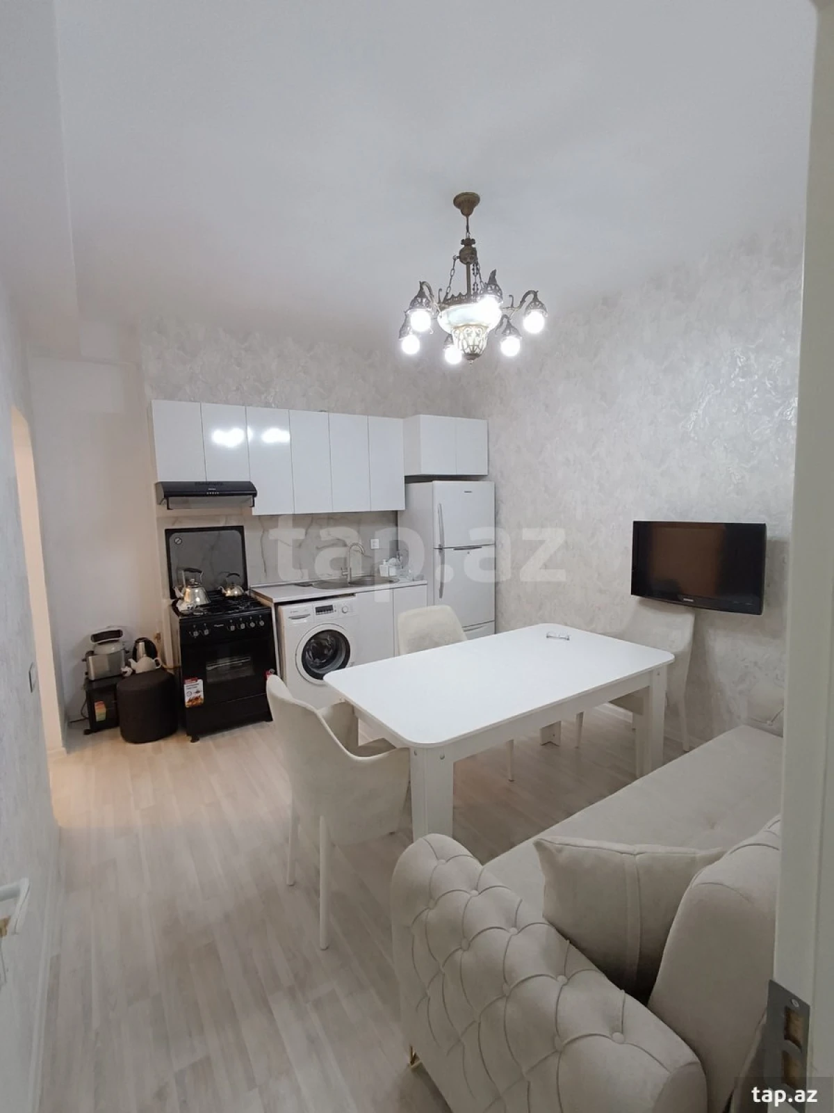 Satılır 3 otaqlı yeni tikili 60 m²