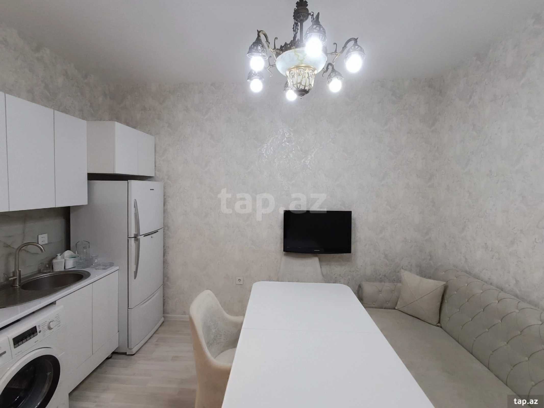 Satılır 3 otaqlı yeni tikili 60 m²