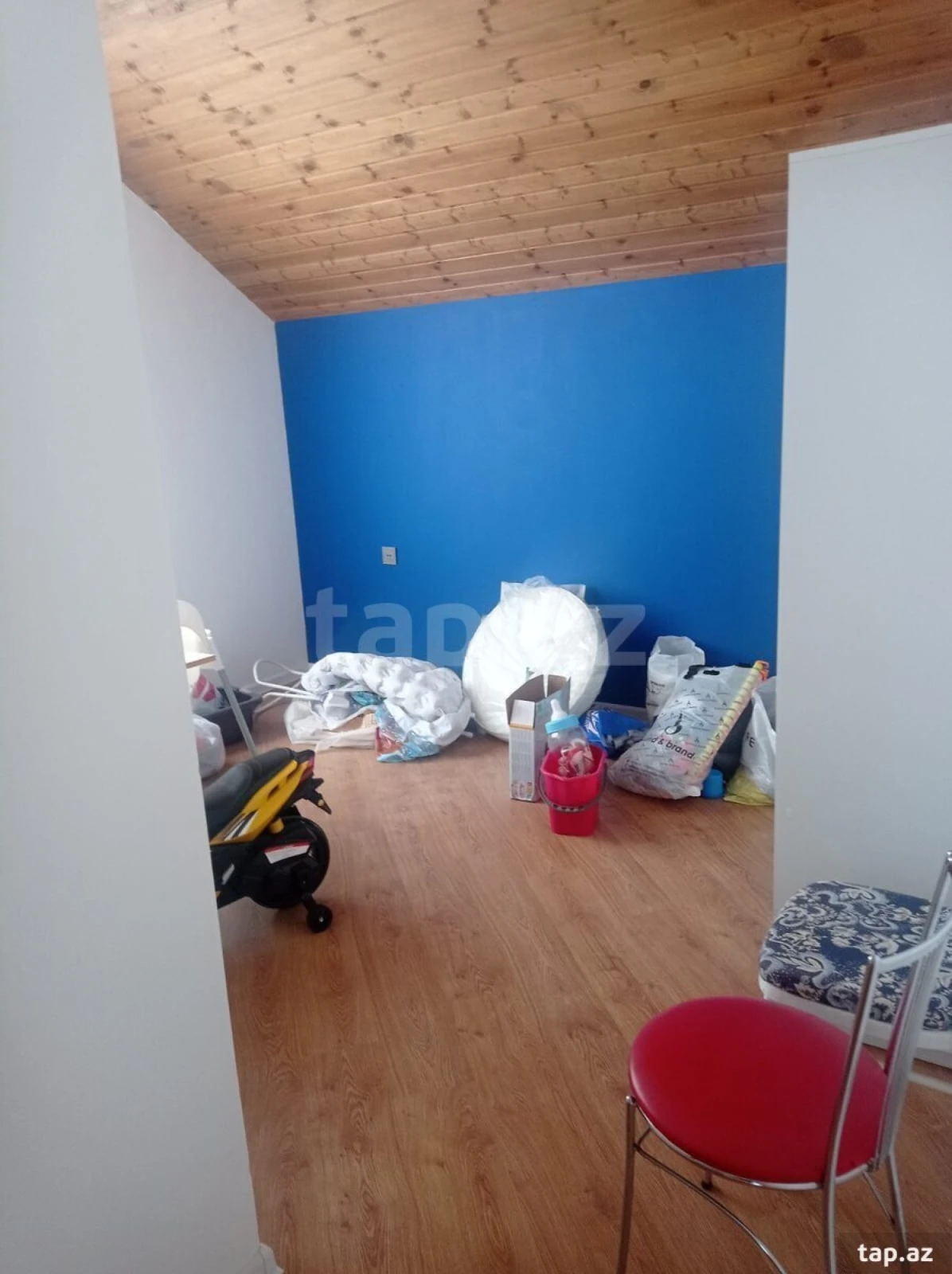 Satılır 6 otaqlı həyət evi