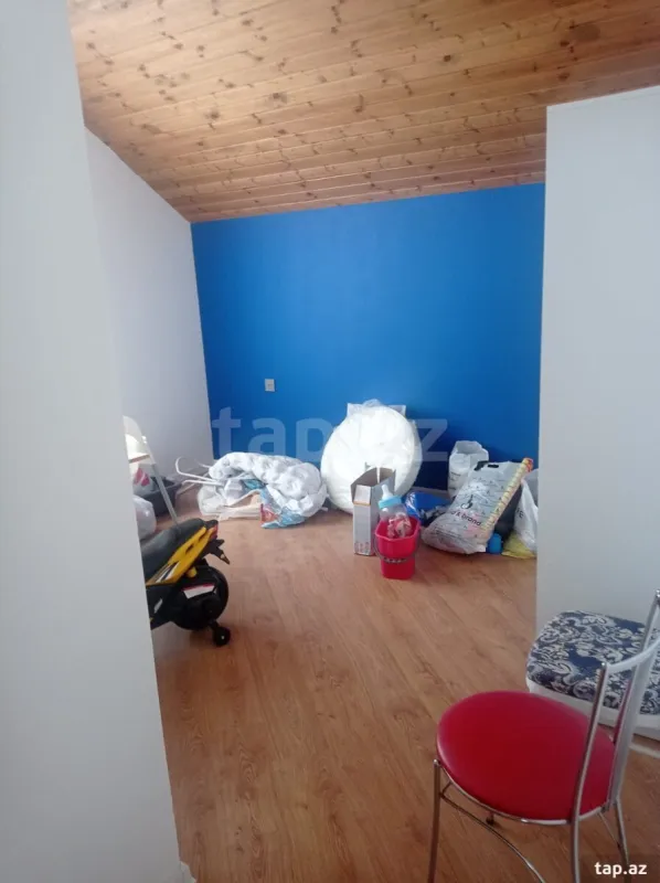 Satılır 6 otaqlı həyət evi