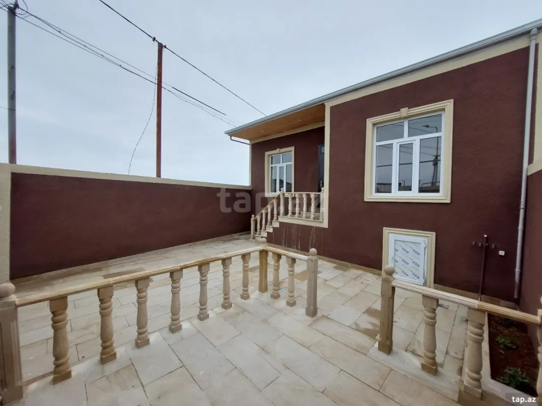Satılır 3 otaqlı həyət evi
