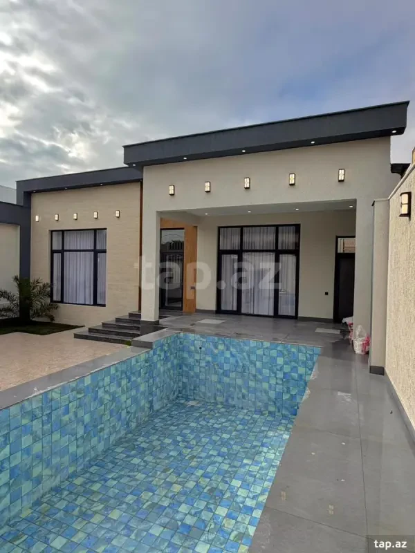 Satılır 4 otaqlı həyət evi 190 m²