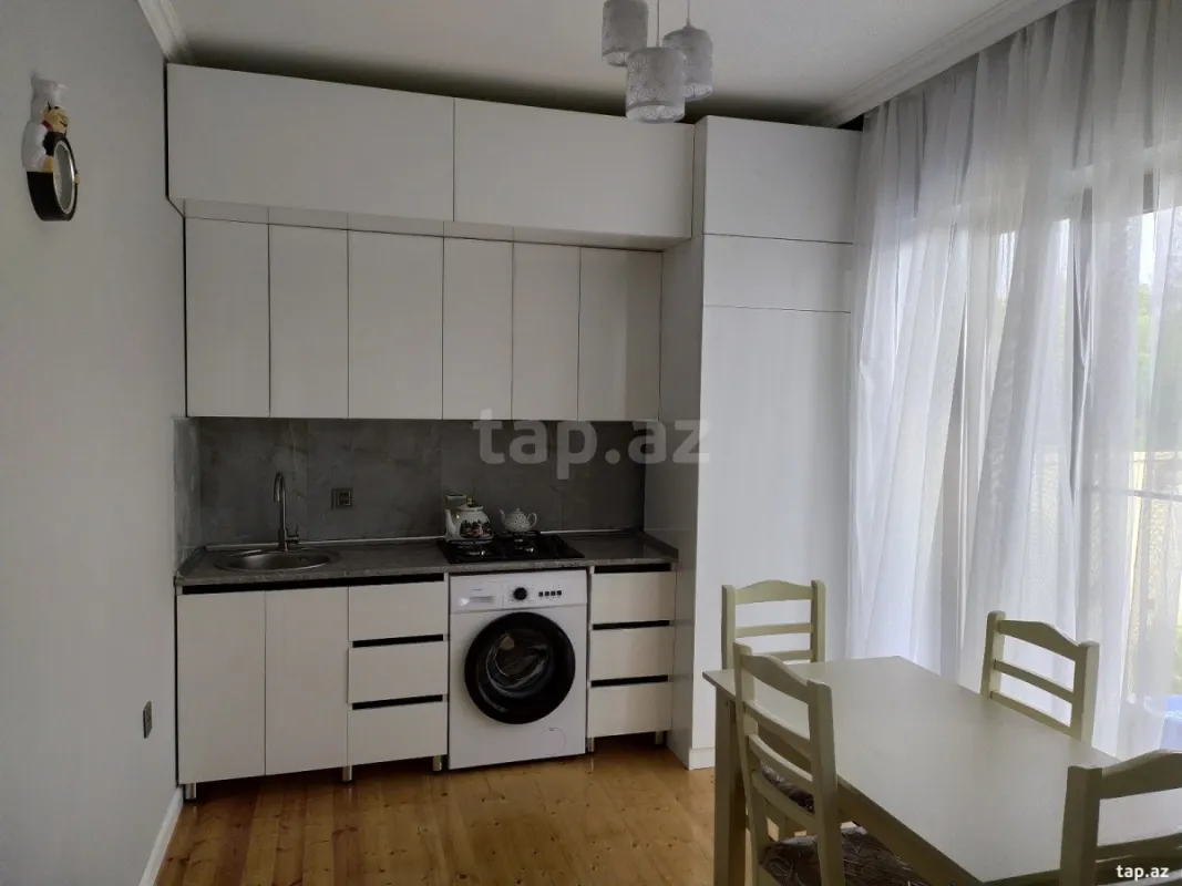 Kirayə verilir 4 otaqlı həyət evi