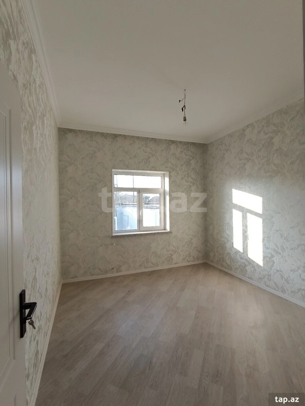 Satılır 4 otaqlı həyət evi 100 m²