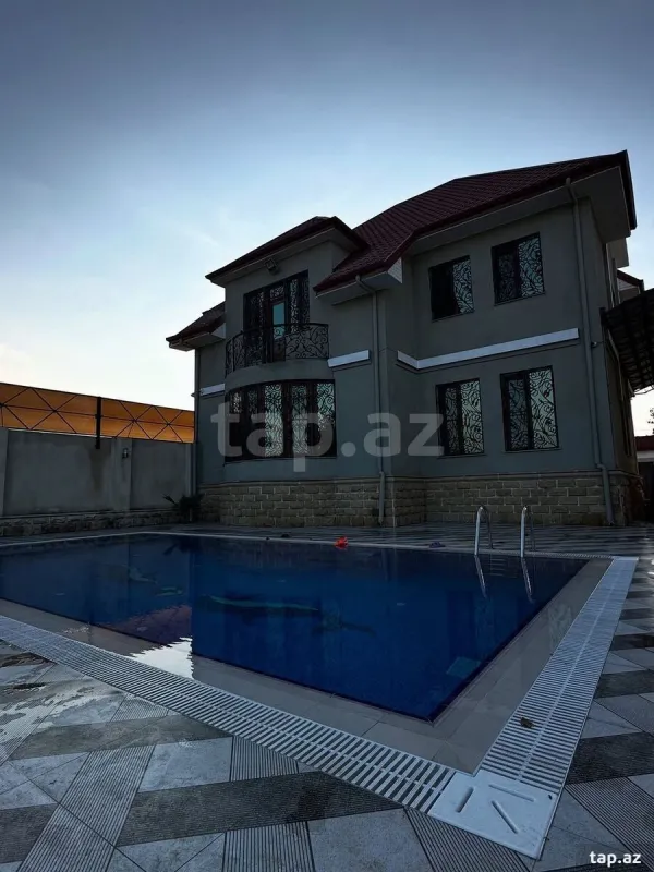 Kirayə verilir 4 otaqlı həyət evi 130 m²