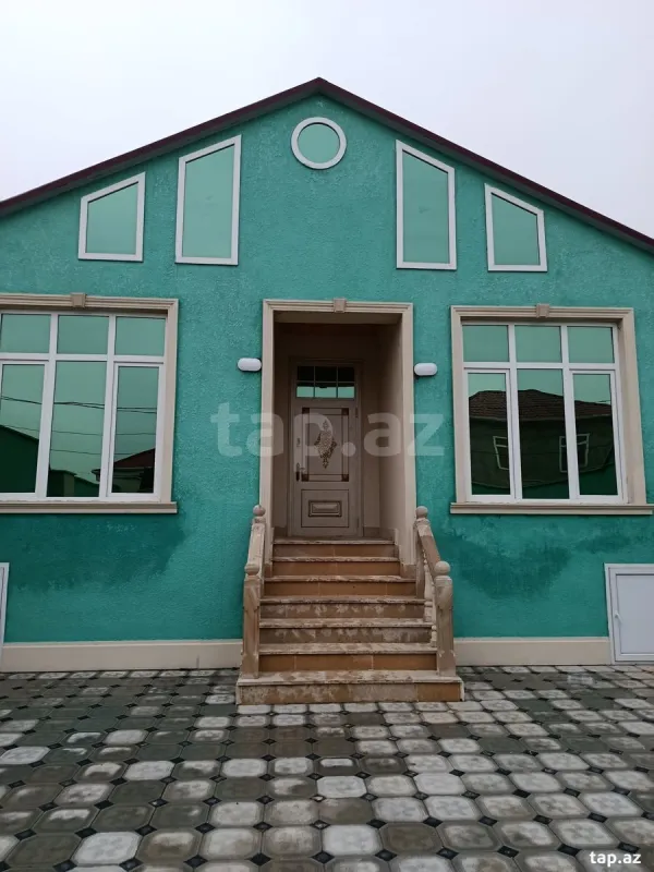 Satılır 3 otaqlı həyət evi