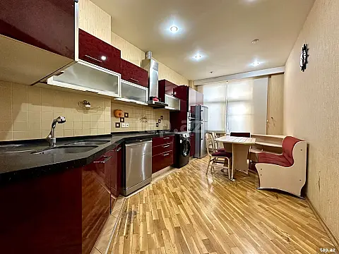 Kirayə verilir 2 otaqlı yeni tikili 95 m²