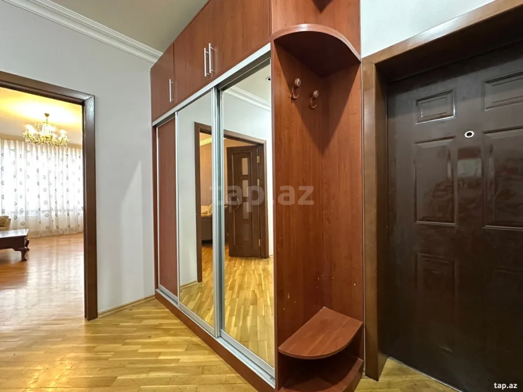 Kirayə verilir 2 otaqlı yeni tikili 95 m²