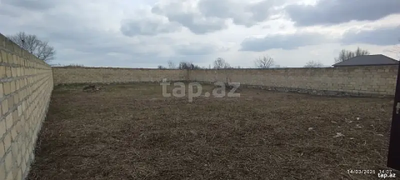 Satılır torpaq sahəsi — Şəki