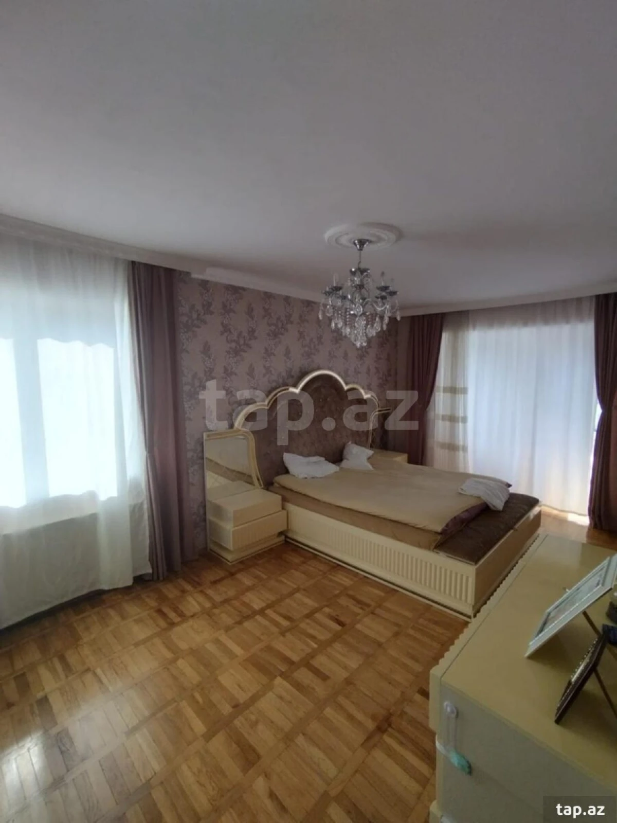 Satılır 5 otaqlı mənzil 170 m²