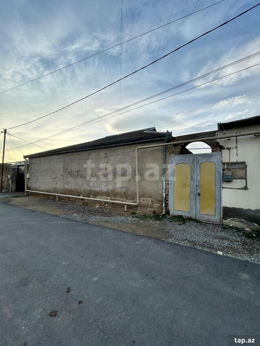 Satılır 4 otaqlı həyət evi 145 m²