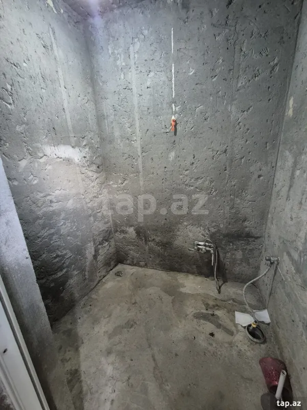 Satılır 4 otaqlı həyət evi 200 m²