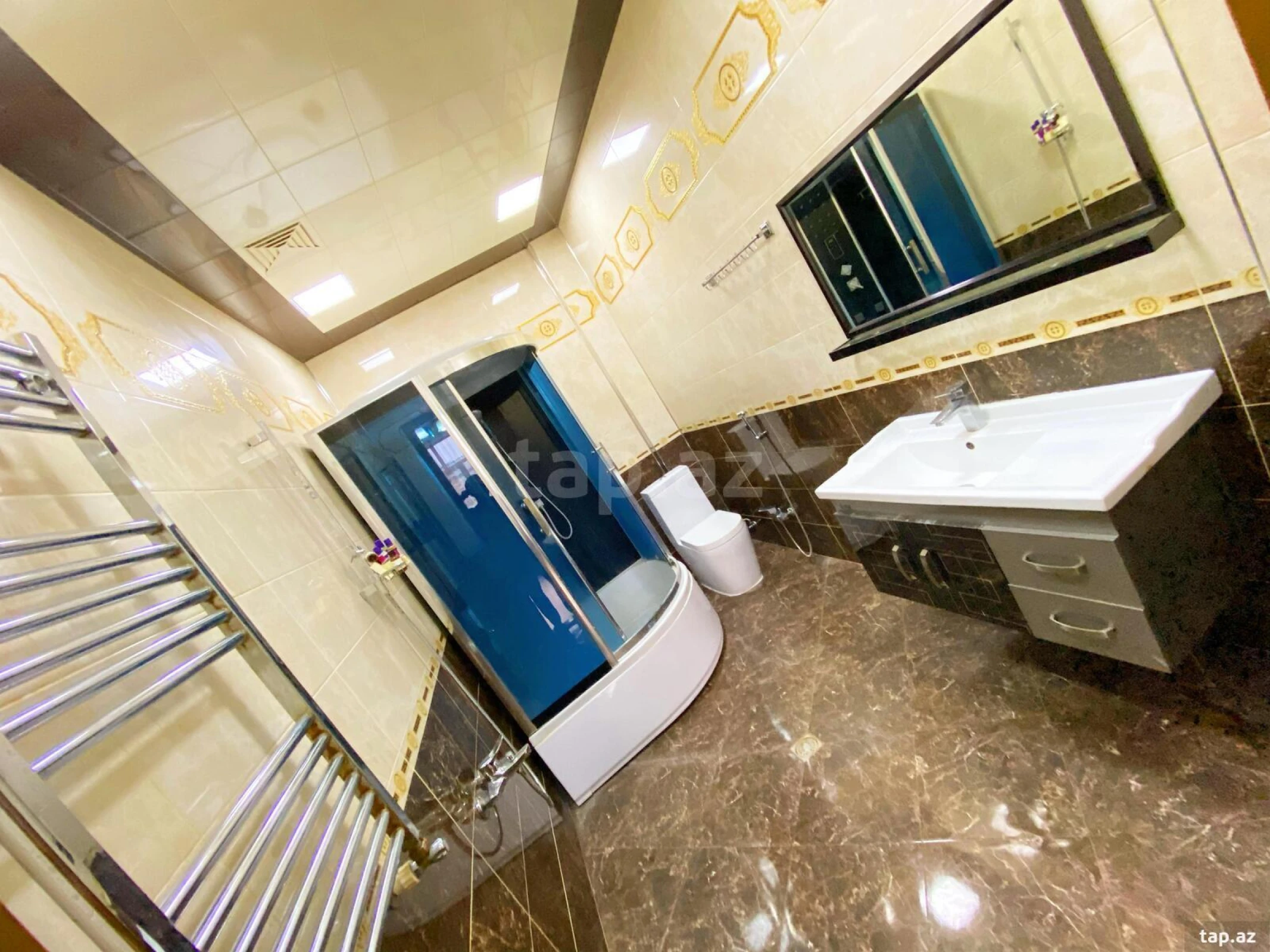 Kirayə verilir 4 otaqlı yeni tikili 198 m²