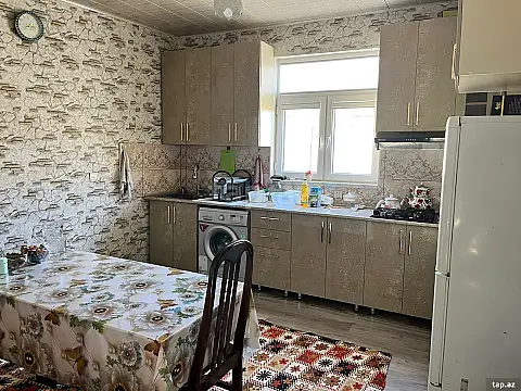 Satılır 4 otaqlı həyət evi 100 m²