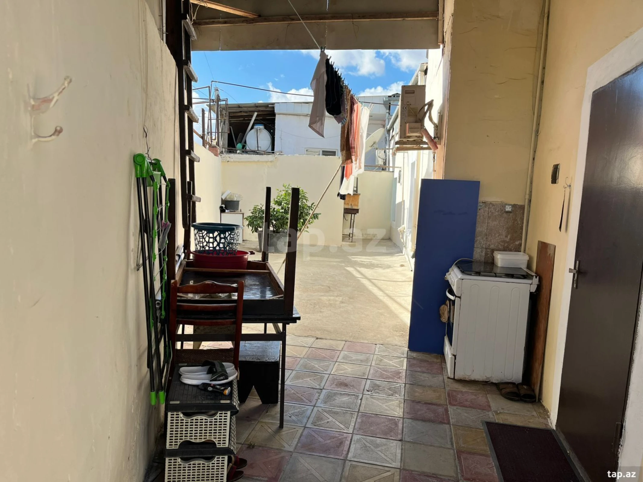 Satılır 4 otaqlı həyət evi 100 m²