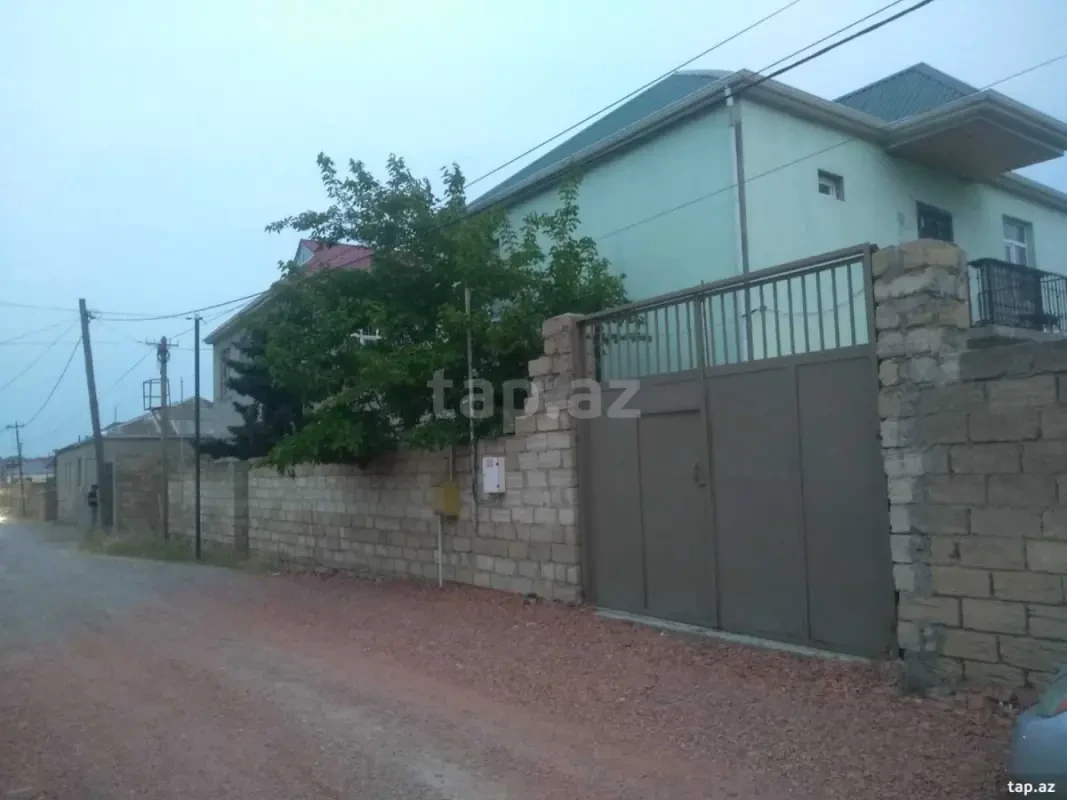 Satılır 4 otaqlı həyət evi 160 m²