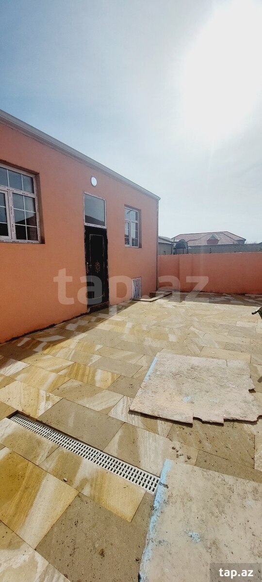 Satılır 3 otaqlı həyət evi 140 m²