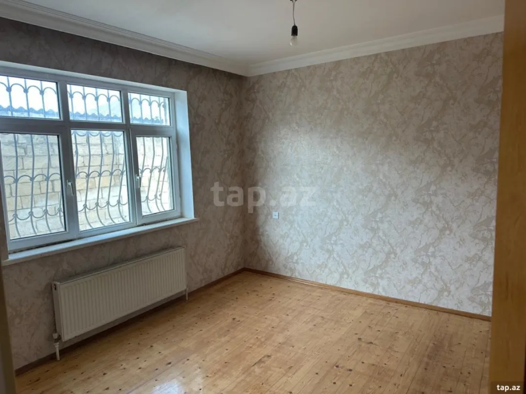 Satılır 4 otaqlı həyət evi