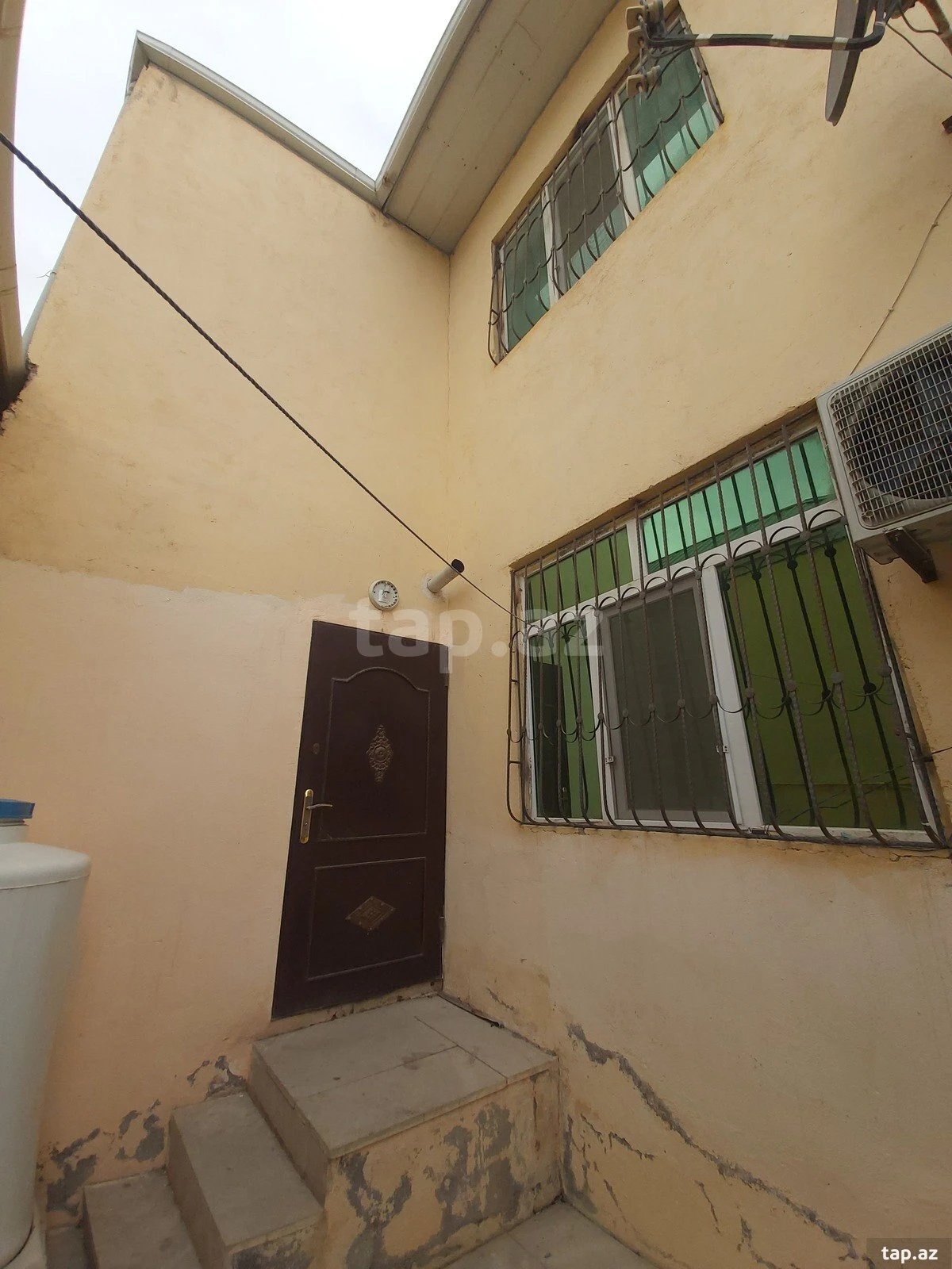 Kirayə verilir 4 otaqlı həyət evi 100 m²