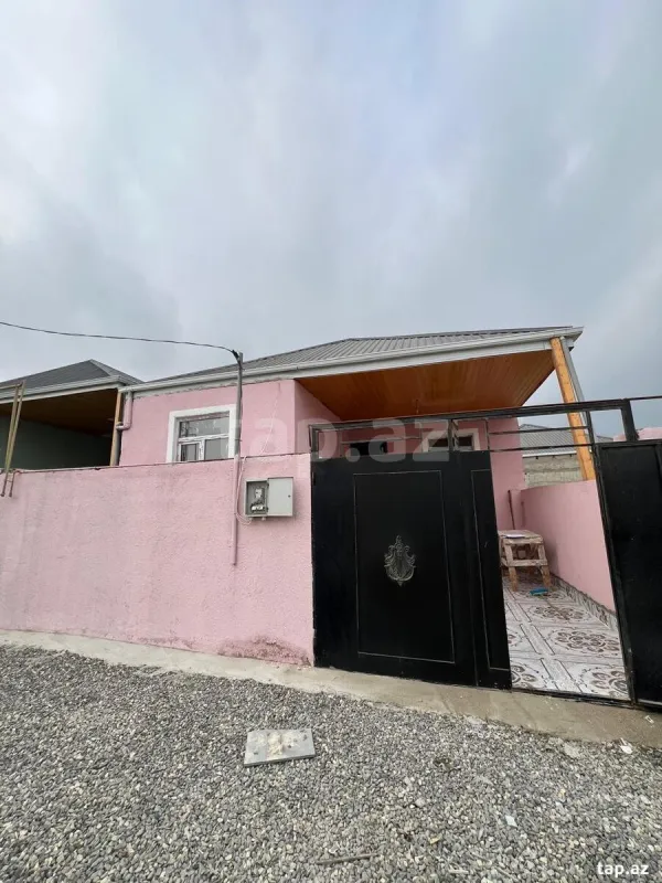 Satılır 3 otaqlı həyət evi