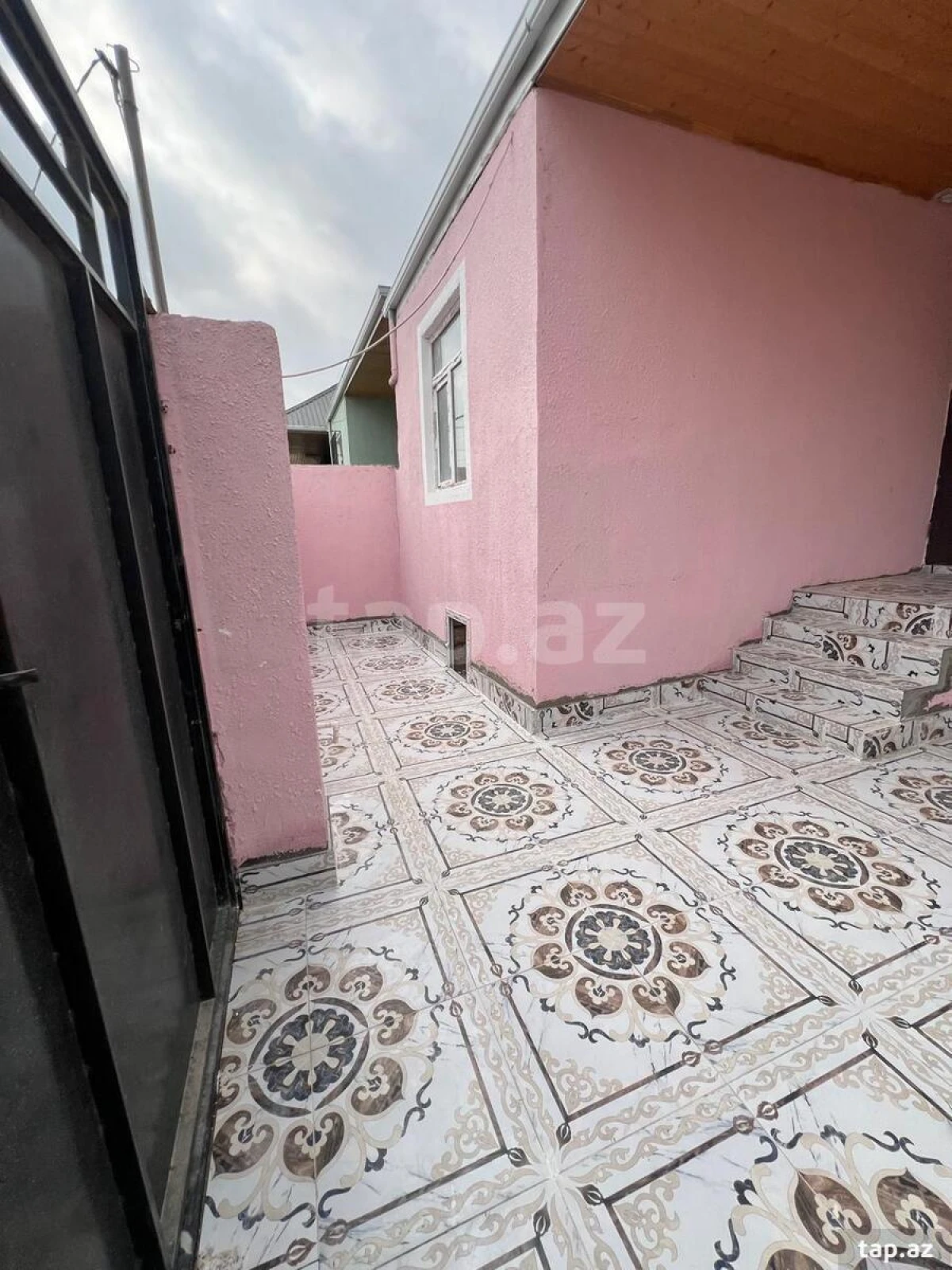 Satılır 3 otaqlı həyət evi