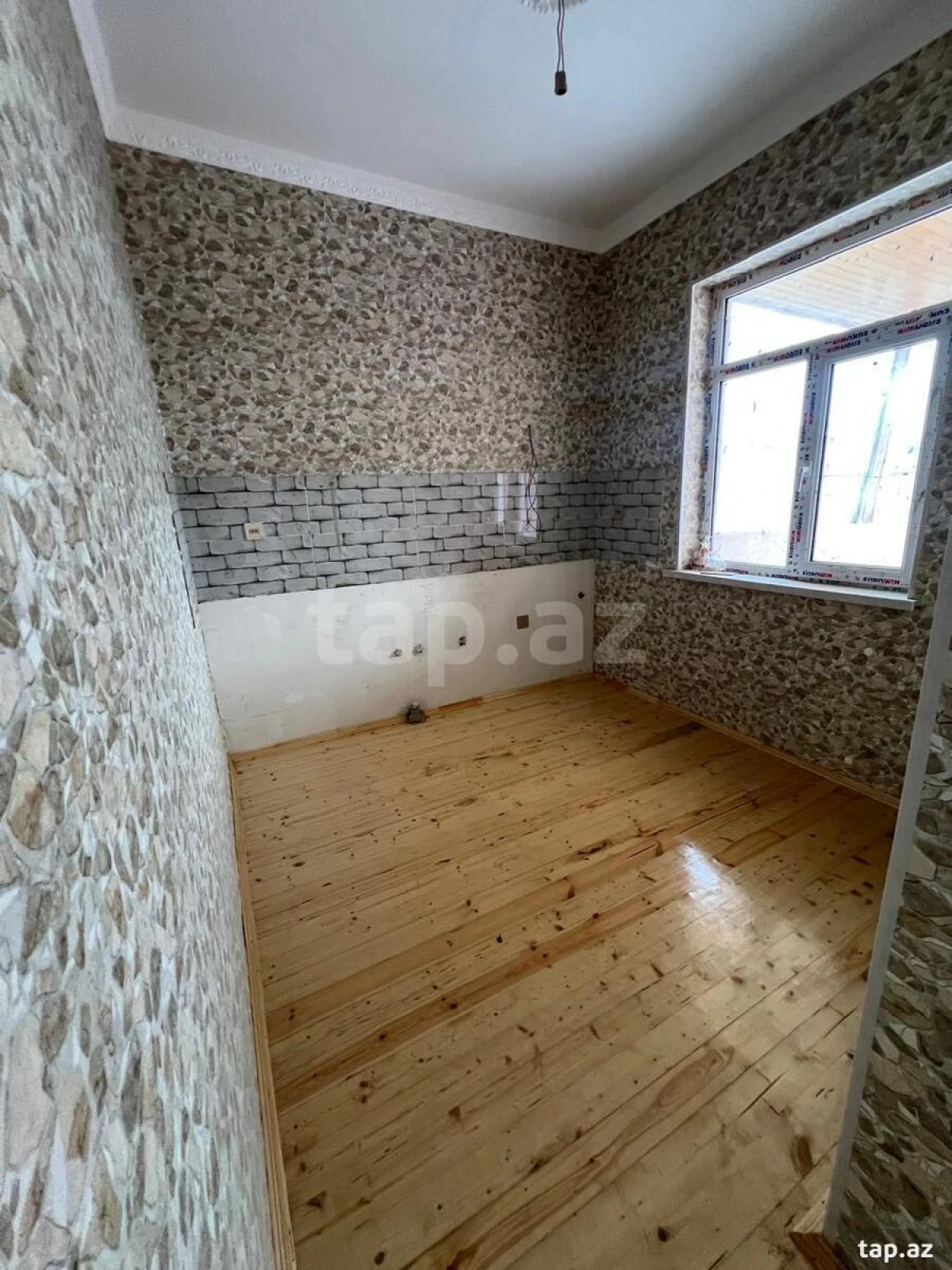 Satılır 3 otaqlı həyət evi