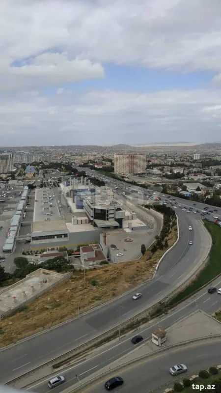 Satılır 3 otaqlı yeni tikili 80 m²