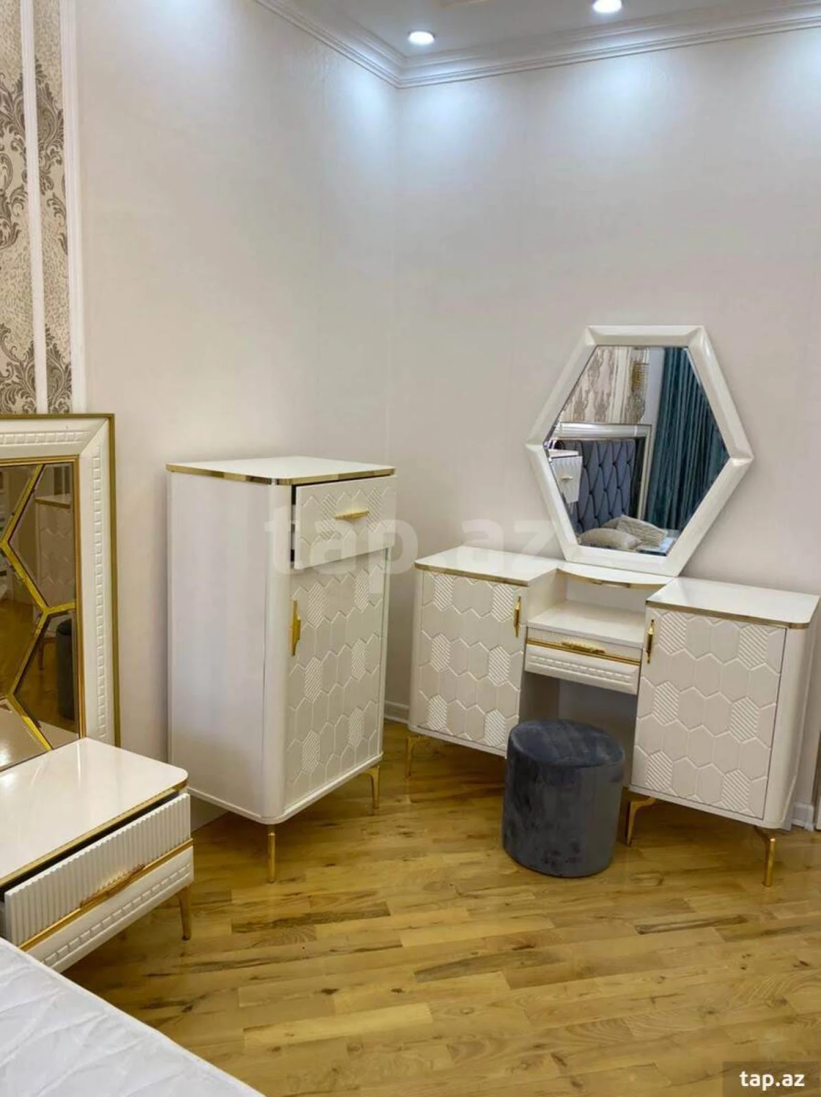 Satılır 2 otaqlı yeni tikili 77 m²