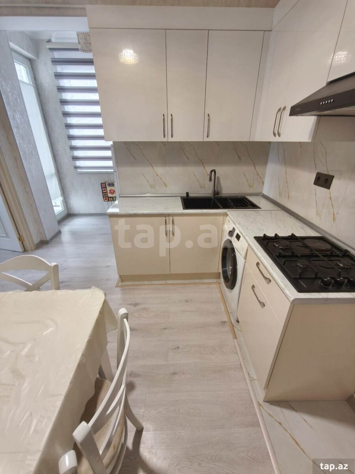Kirayə verilir 1 otaqlı yeni tikili 40 m²