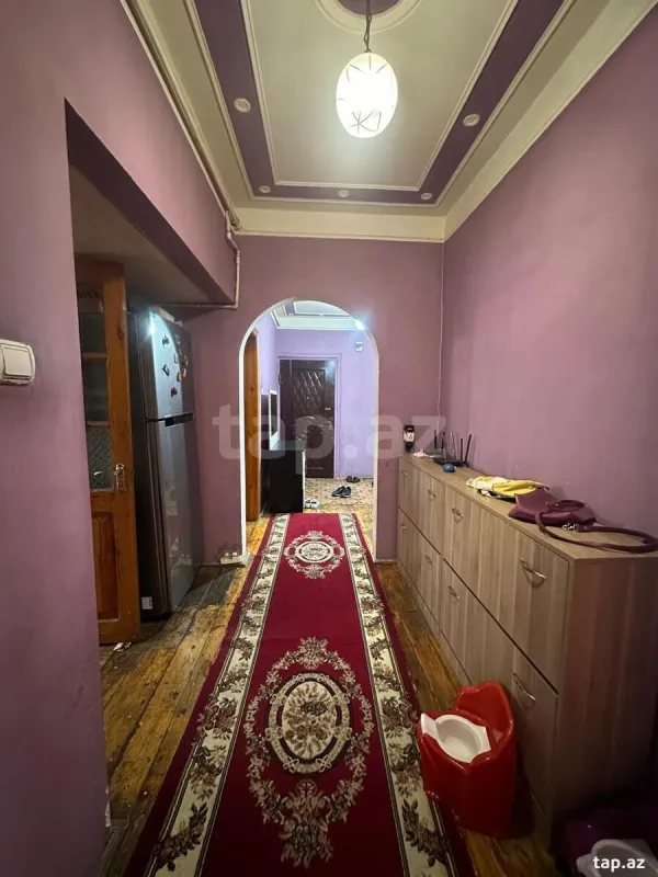 Satılır 5 otaqlı mənzil 120 m²