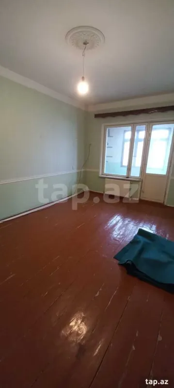 Kirayə verilir 5 otaqlı mənzil 120 m²