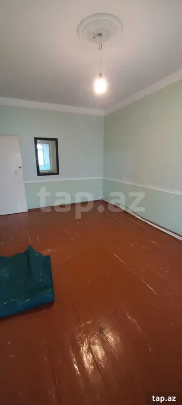 Kirayə verilir 5 otaqlı mənzil 120 m²