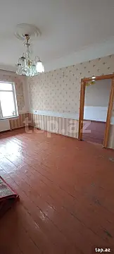 Kirayə verilir 5 otaqlı mənzil 120 m²